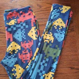 LuLaRoe Pants - LuLaRoe space Invaders leggings LuLaRoe Pants - LuLaRoe space Invaders leggings
